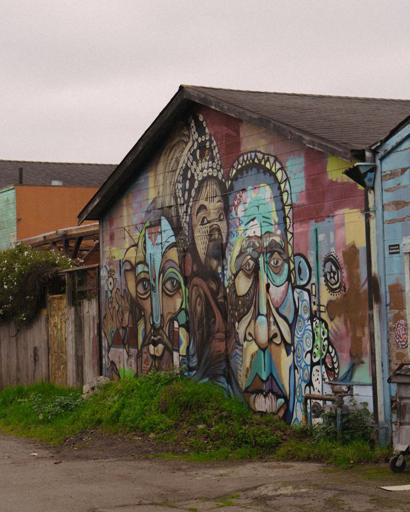 Colorful streets of Eureka, a base near Redwood National Park