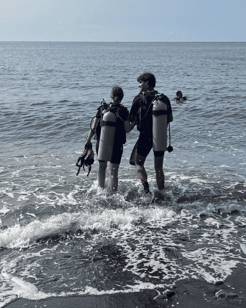 Scuba diving during an Open Water course in Bali